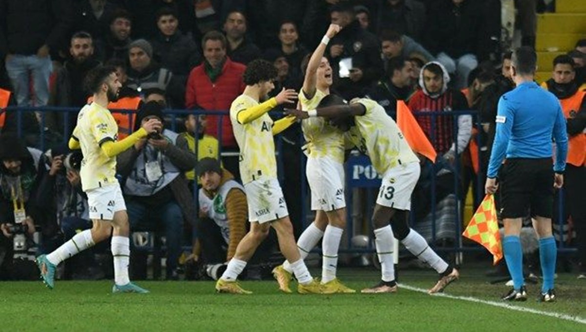 Fenerbahçe'nin Rizespor maçı ilk 11'i belli oldu