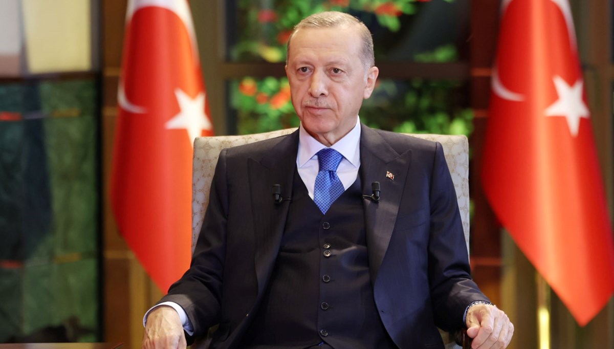 SON DAKİKA: Cumhurbaşkanı Erdoğan: Manevi değerlere hassasiyeti olmayanın seccadede gözü olmaz