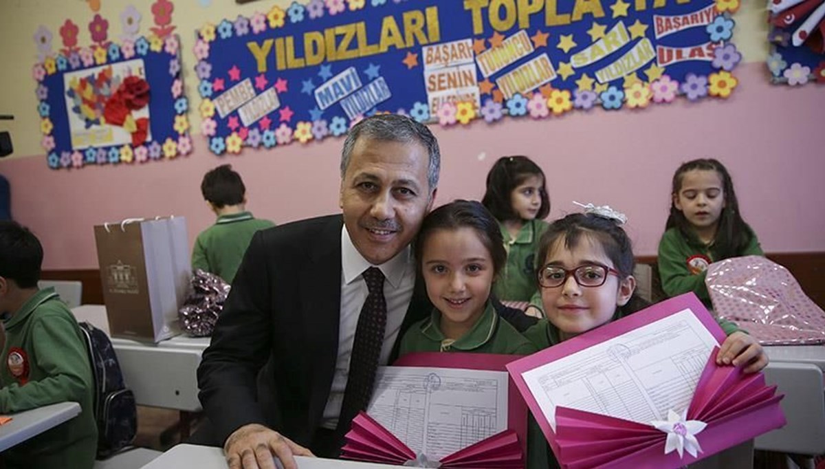 SON DAKİKA:  İstanbul Valisi Yerlikaya'dan okullarla ilgili açıklama
